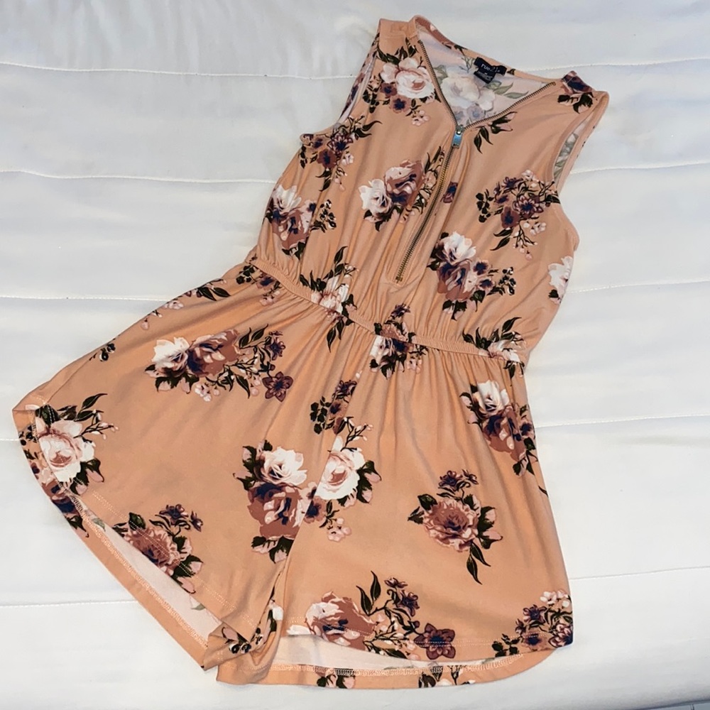 Rue 21 size medium floral romper